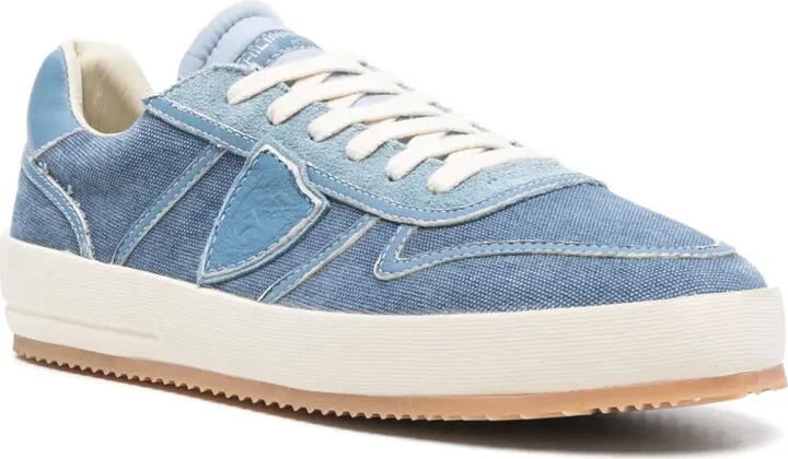 Nice sneakers - Image 2