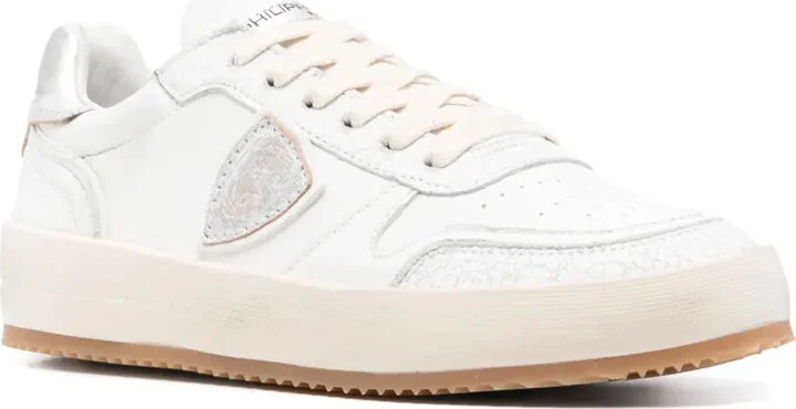 Nice sneakers - Image 2