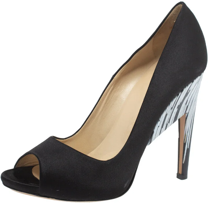 Nicholas Kirkwood Black/White Satin Peep Toe Pumps Size 39