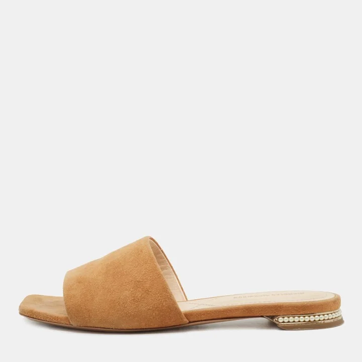 Tan