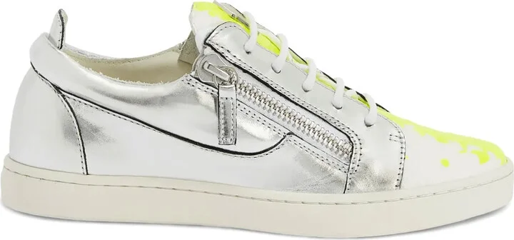 Nicki sneakers
