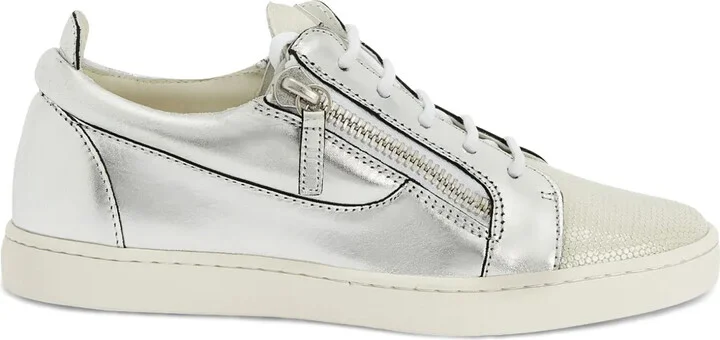 Nicki sneakers