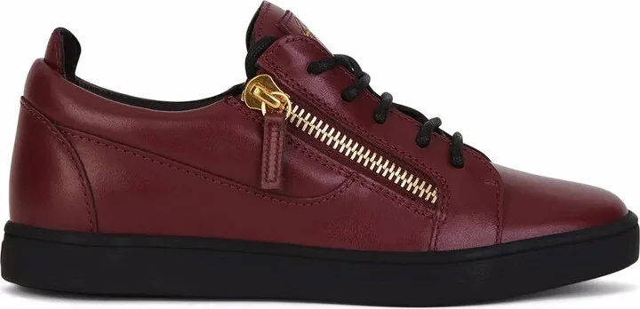 Nicki sneakers