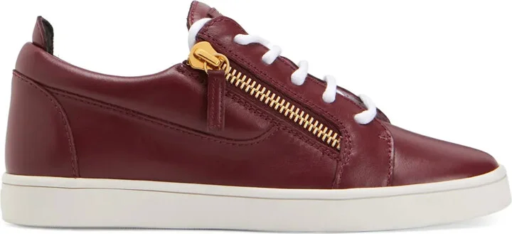 Nicki sneakers