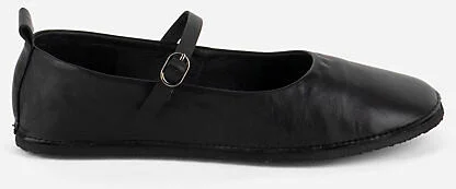 Nicolette Flats