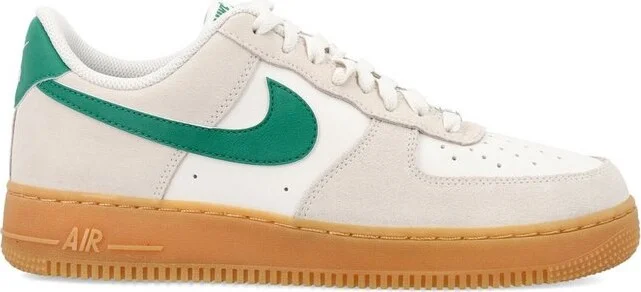 Nike Air Force 1 07 LV8 Logo Patch Sneakers