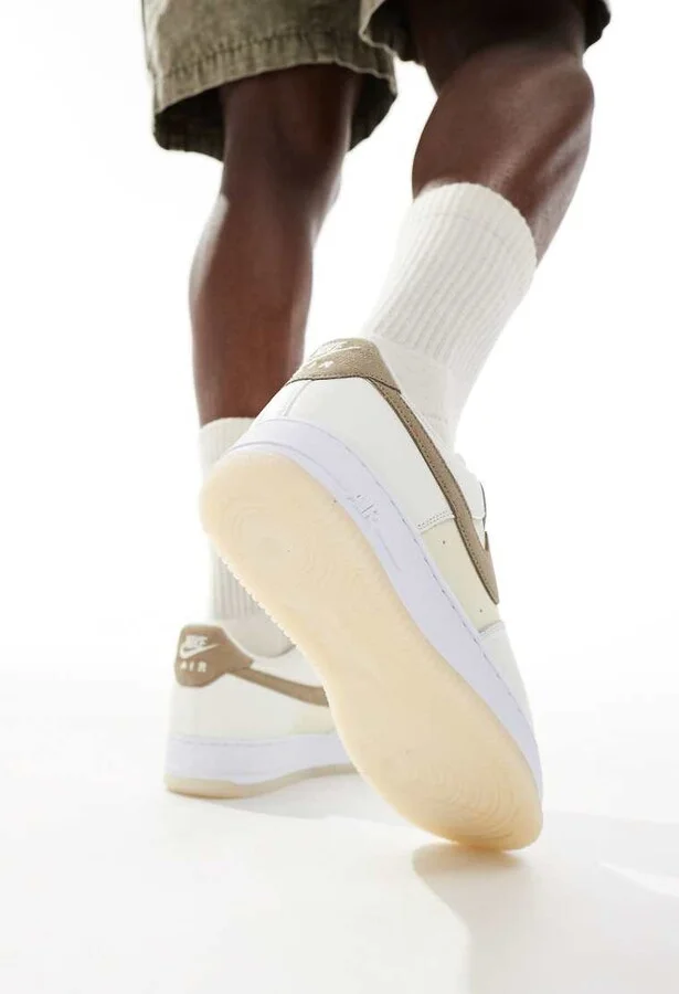 Nike Air Force 1 '07 sneakers in cream and khaki - Image 3