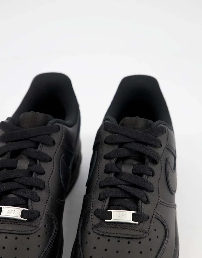 Nike Air Force 1 '07 sneakers in triple black - Image 3