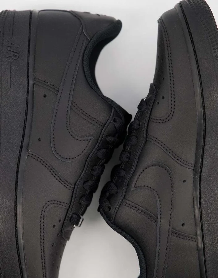Nike Air Force 1 '07 sneakers in triple black - Image 4