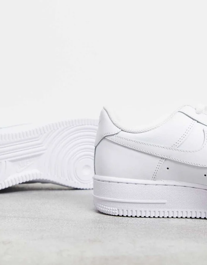 Nike Air Force 1 '07 sneakers in triple white - Image 2