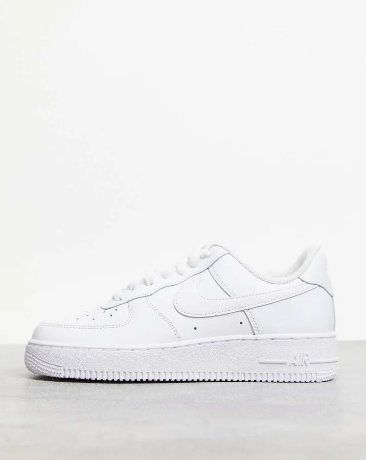 Nike Air Force 1 '07 sneakers in triple white