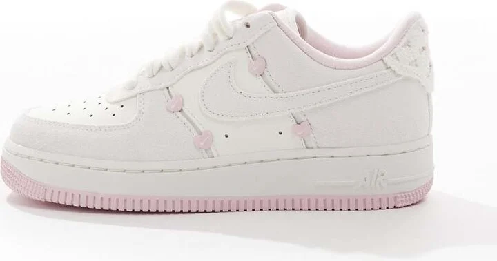 Nike Air Force 1 '07 sneakers in white and pink - Image 2