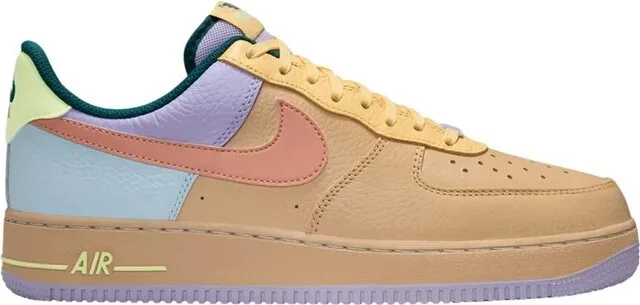Nike Air Force 1 Low-Top Sneakers