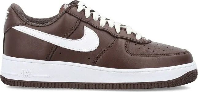 Nike Air Force 1 Retro Low-Top Sneakers