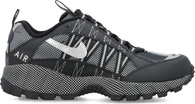 Nike Air Humara Low-Top Sneakers