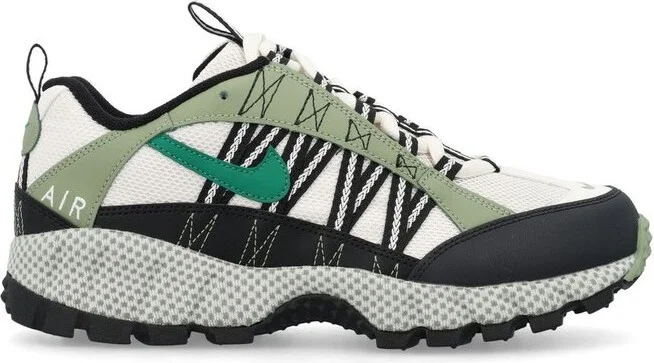 Nike Air Humara Low-Top Sneakers