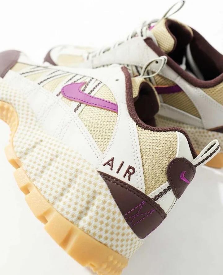 Nike Air Humara sneakers in beige and purple - Image 3