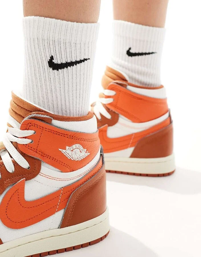 Nike Air Jordan 1 high sneakers in white and orange - Image 4