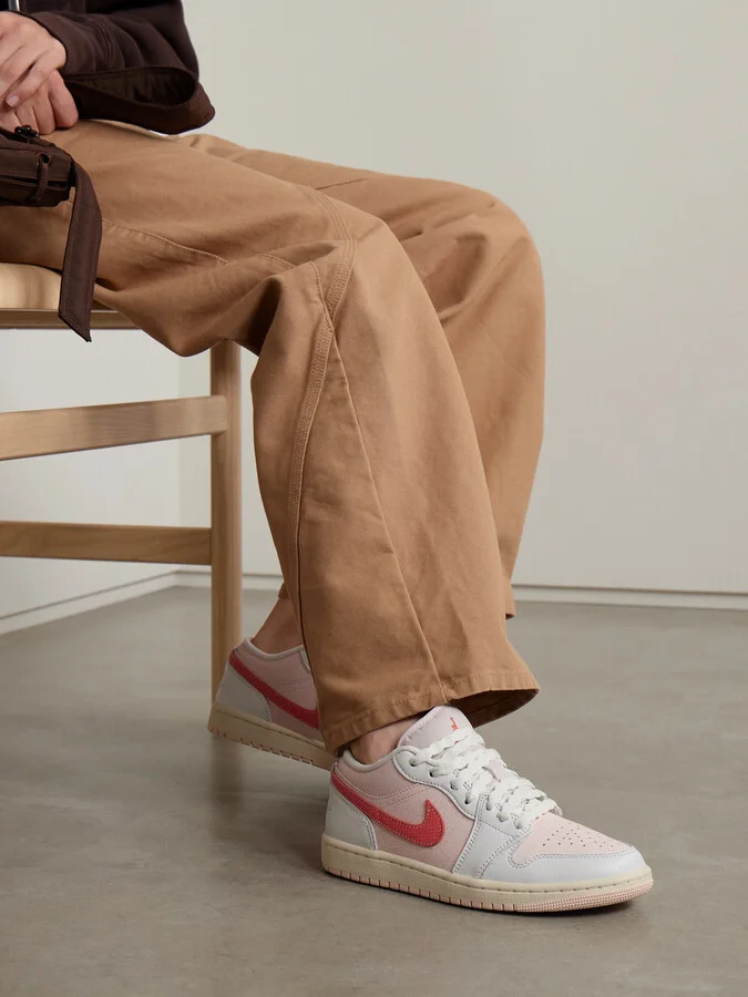 Nike - Air Jordan 1 Low Se Leather Sneakers - Pink - Image 2