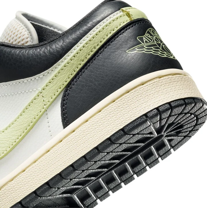 Nike Air Jordan 1 Low SE Sneaker - Image 8