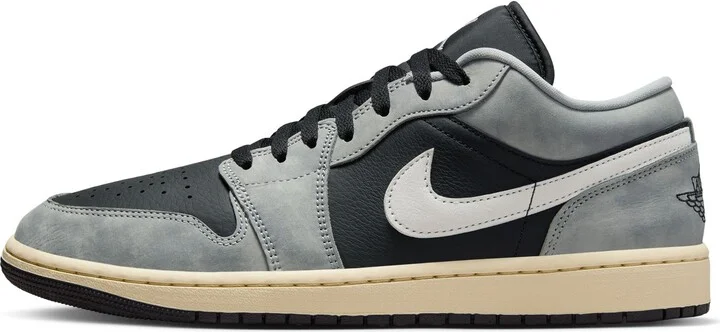 Nike Air Jordan 1 Low SE Sneaker - Image 2