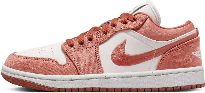Nike Air Jordan 1 Low SE sneakers in orange & white