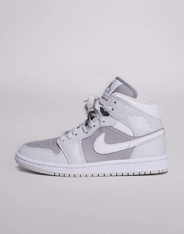 Nike Air Jordan 1 Mid sneakers in gray/white - Image 2