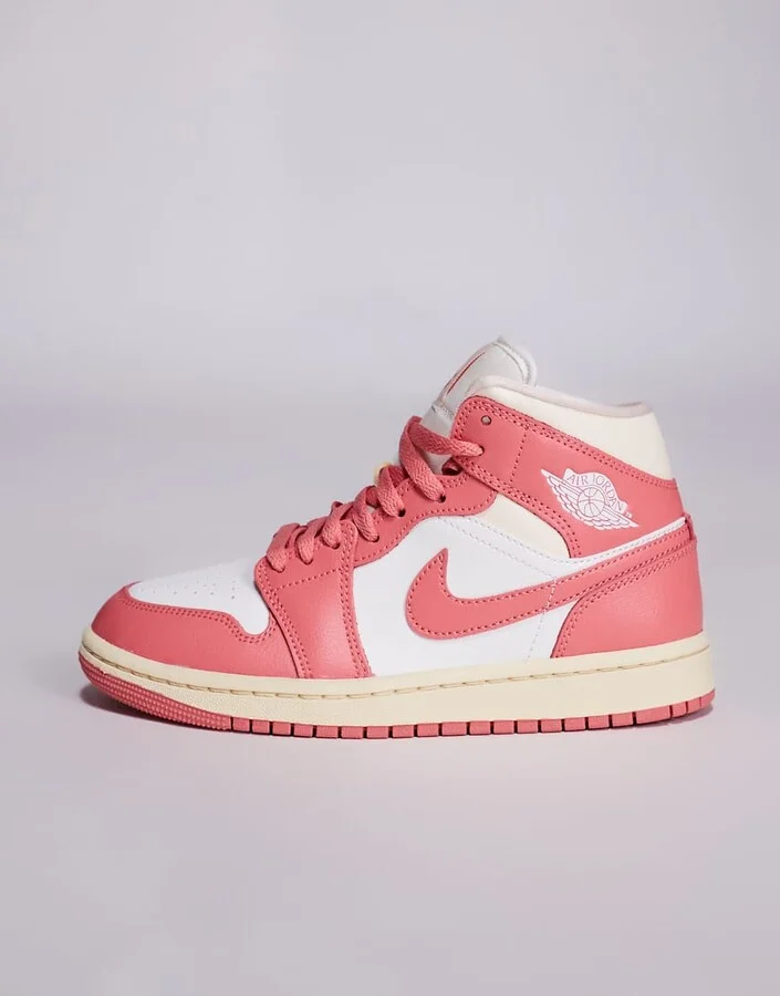 Nike Air Jordan 1 Mid sneakers in pink and white - Image 2
