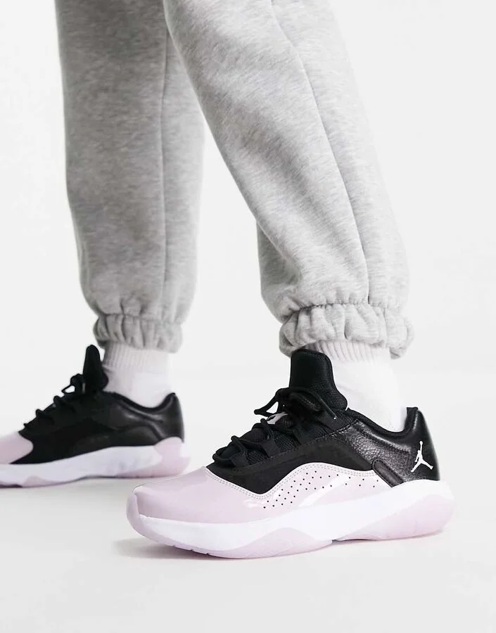 Nike Air Jordan 11 CMFT Low sneakers in black and lilac - Image 3
