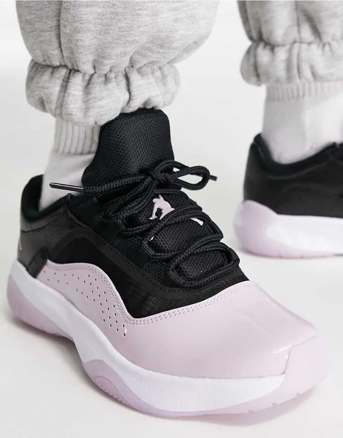 Nike Air Jordan 11 CMFT Low sneakers in black and lilac - Image 4