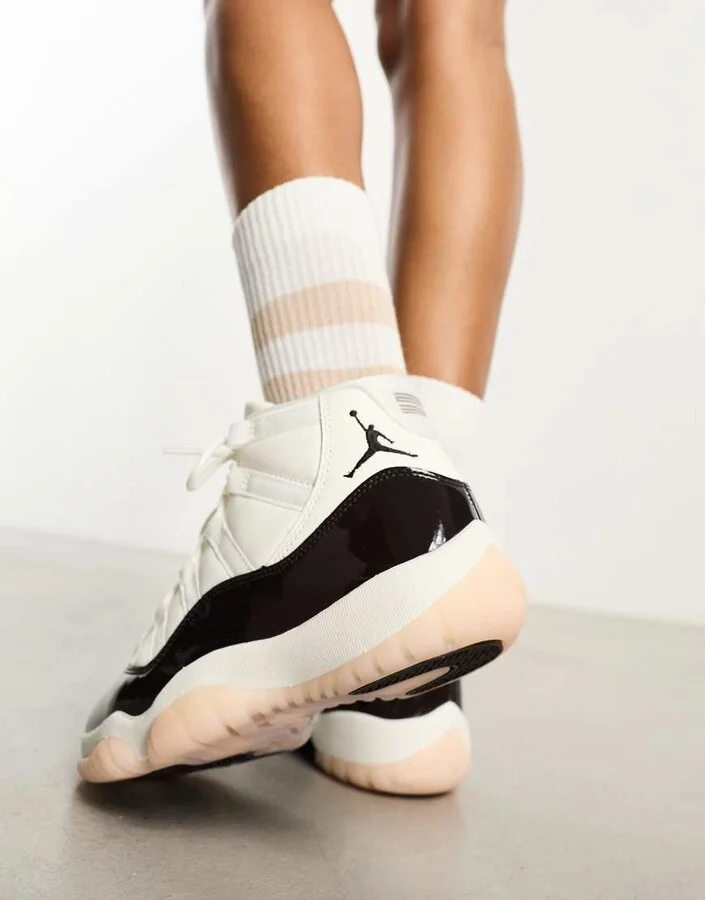 Nike Air Jordan 11 Retro sneakers in off white and brown - Image 4