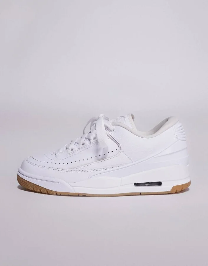 Nike Air Jordan 2/3 sneakers in white - Image 2