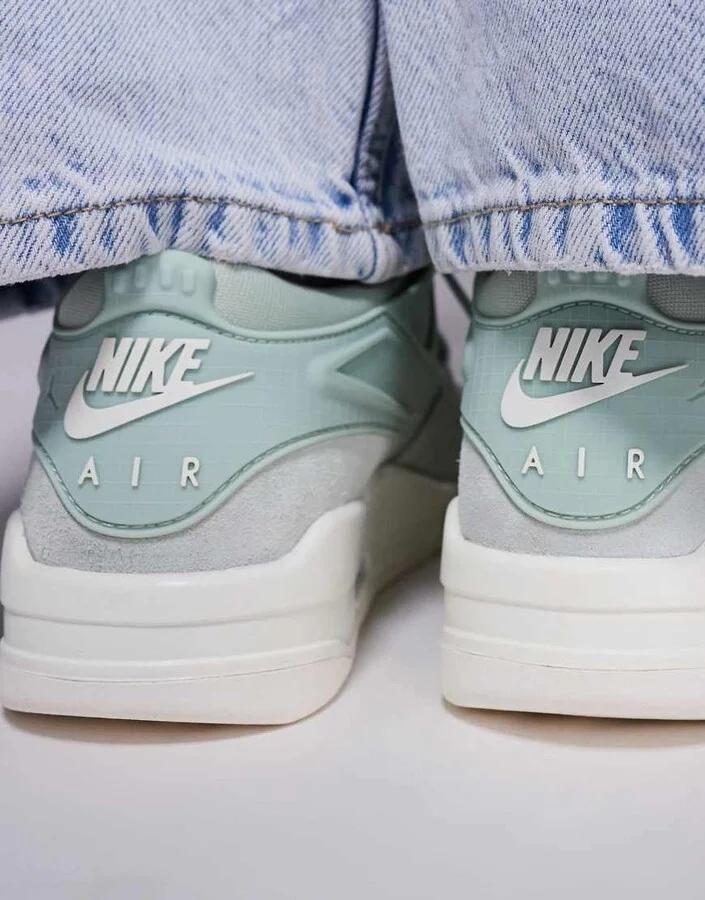 Nike Air Jordan 4 RM sneakers in light green and white - Image 4