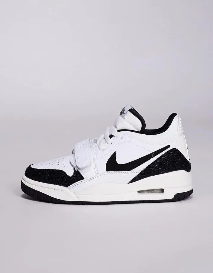 Nike Air Jordan Legacy 312 Low sneakers in white and black - Image 2