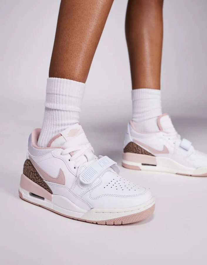 Nike Air Jordan Legacy 312 Low sneakers in white and pink - Image 4