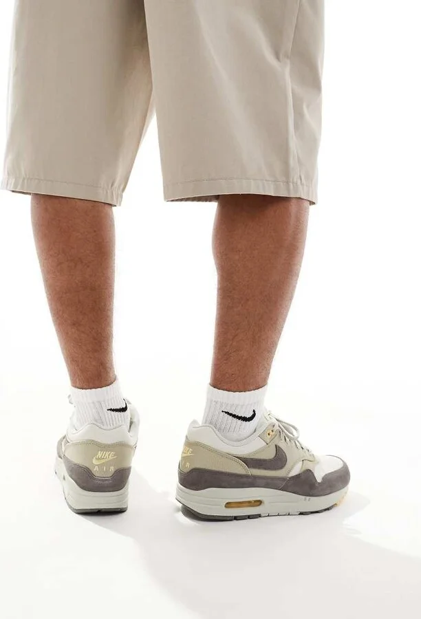 Nike Air Max 1 sneakers in off-white and dark gray - Image 4