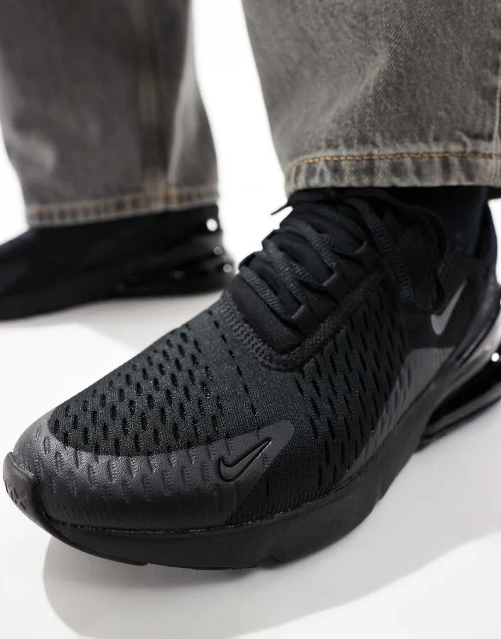 Nike Air Max 270 men's sneakers in triple black - Image 4