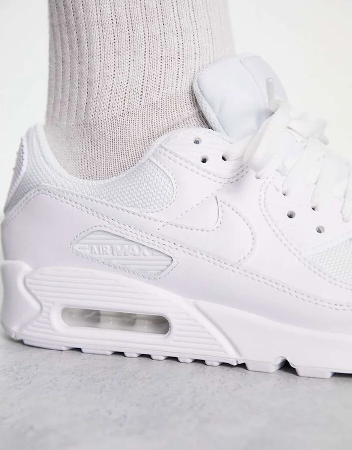 Nike Air Max 90 sneakers in white - Image 3