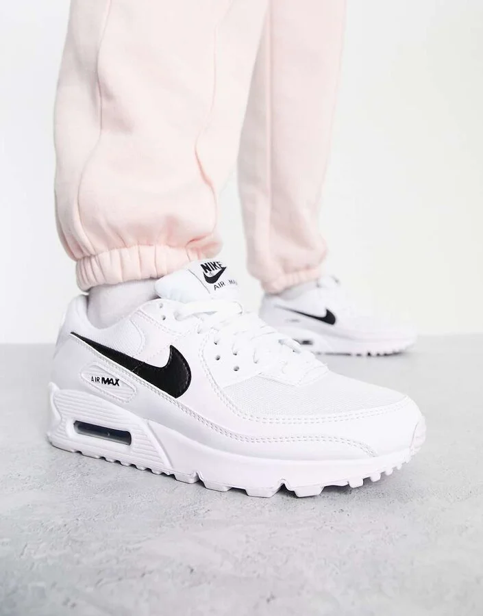 Nike Air Max 90 sneakers in white and black - Image 2