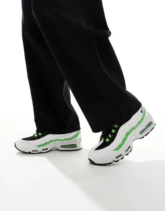 Nike Air Max 95 OG sneakers in light gray and green