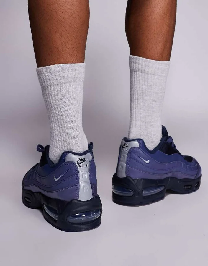 Nike Air Max 95 OG sneakers in purple & gray - Image 4