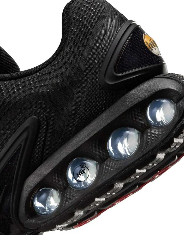 Nike Air Max DN sneakers in black - Image 4