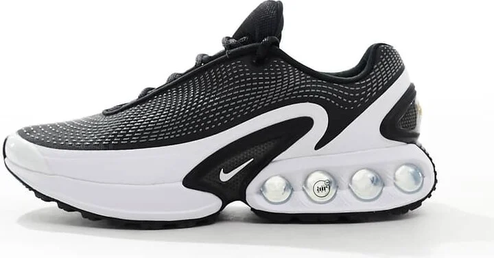 Nike Air Max DN sneakers in black and white - Image 2