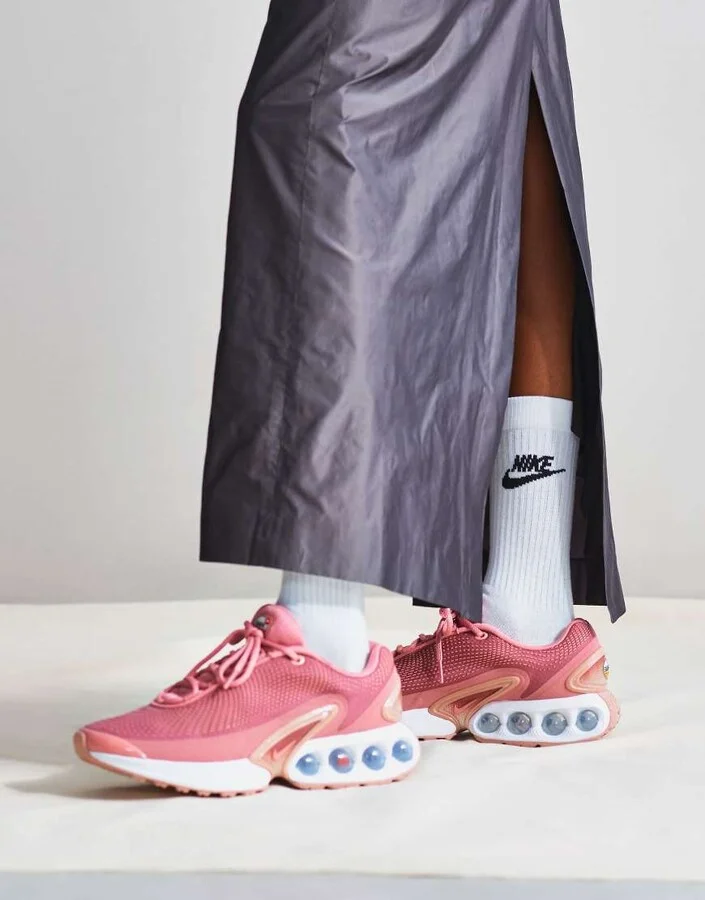 Nike Air Max DN sneakers in pink and white