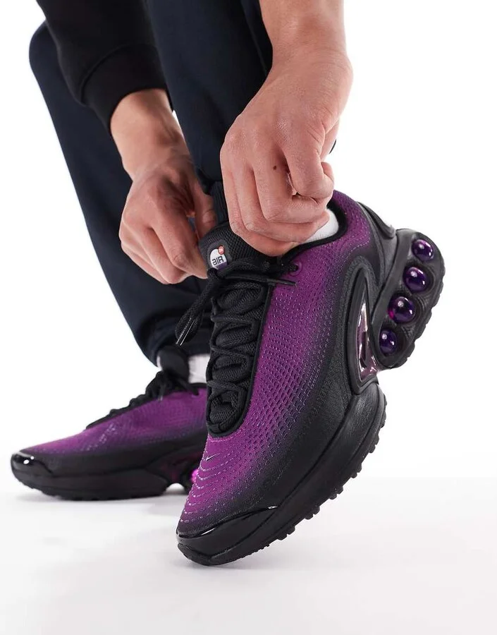 Nike Air Max DN sneakers in purple and black - Image 3