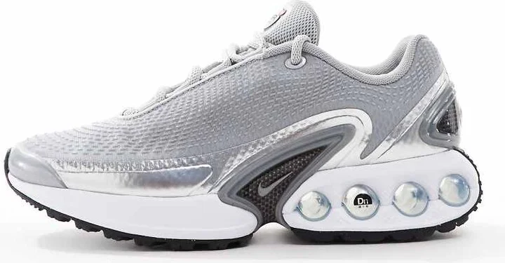 Nike Air Max DN sneakers in silver - Image 2