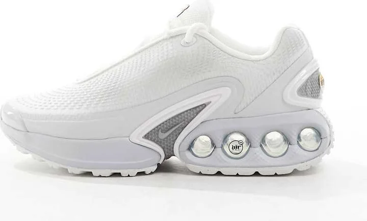 Nike Air Max DN unisex sneakers in white and silver - Image 2