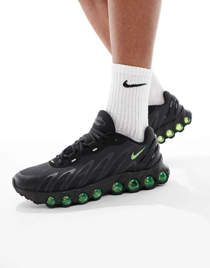 Nike Air Max DN8 sneakers in black & green
