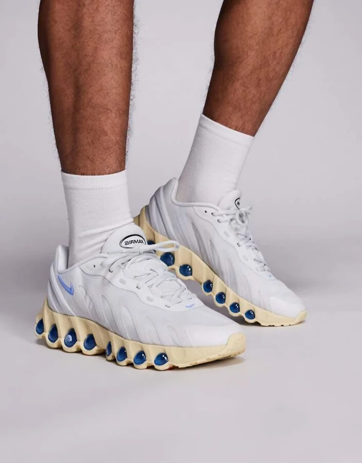 Nike Air Max DN8 sneakers in gray & black