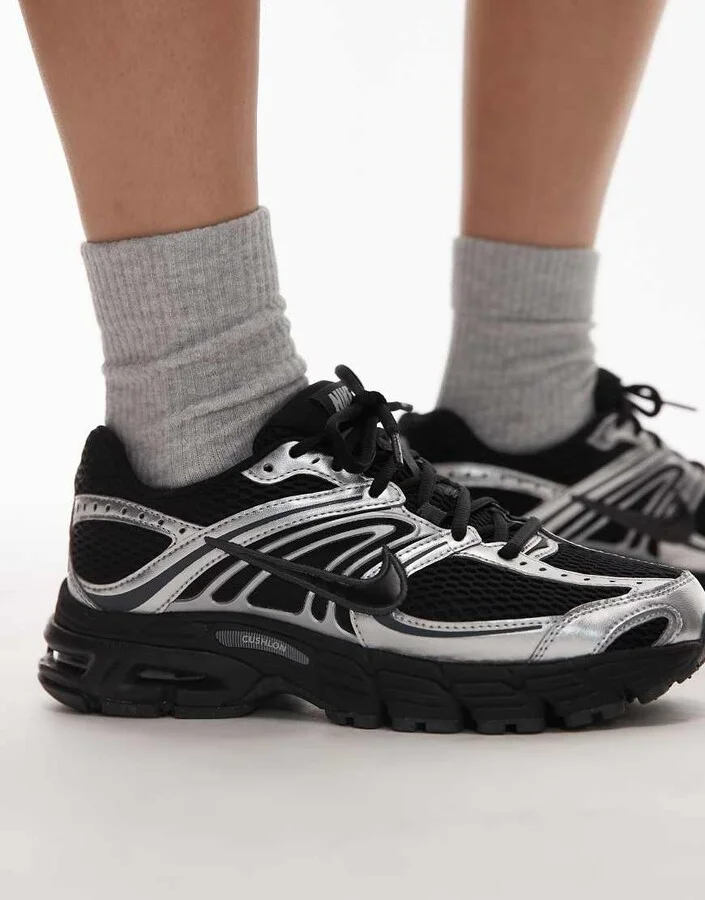 Nike Air Max Moto 2K sneakers in black, gray and silver - Image 3